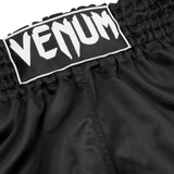 Short Muay Thai Venum Classic – Noir / Blanc